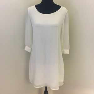 Excellent Condition White Quarter Sleeve Dress